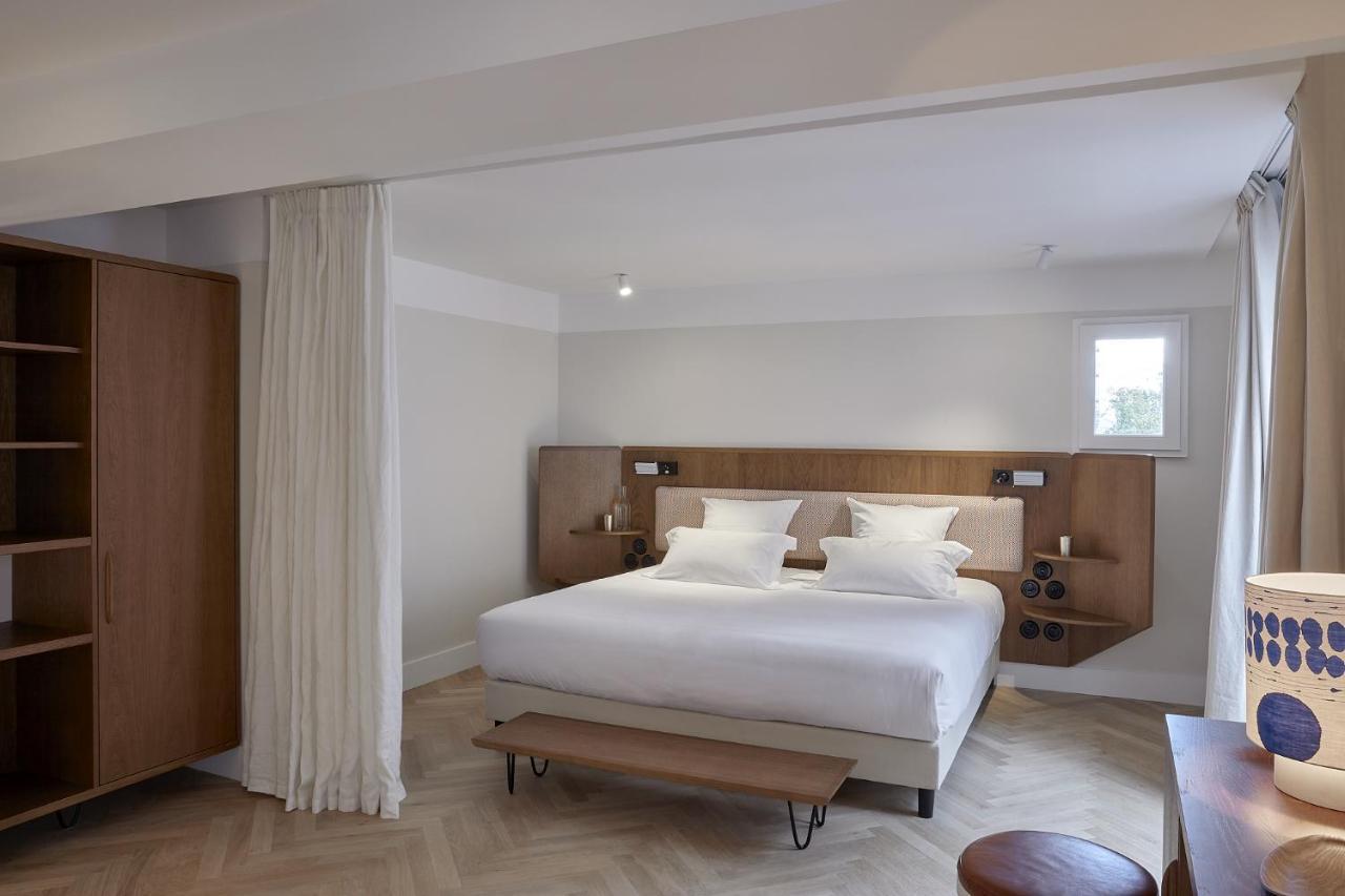 Doppelzimmer Signature